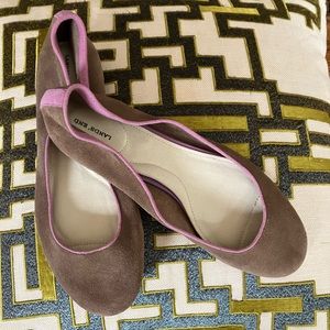 Women’s Lands’ End 8B nwot suede flats
